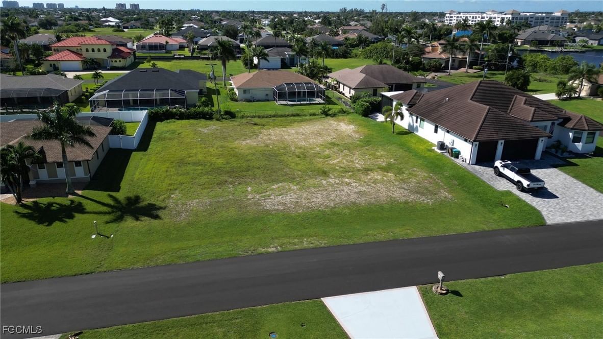 1910 SW 40th Street, Cape Coral, FL 33914 photo 4