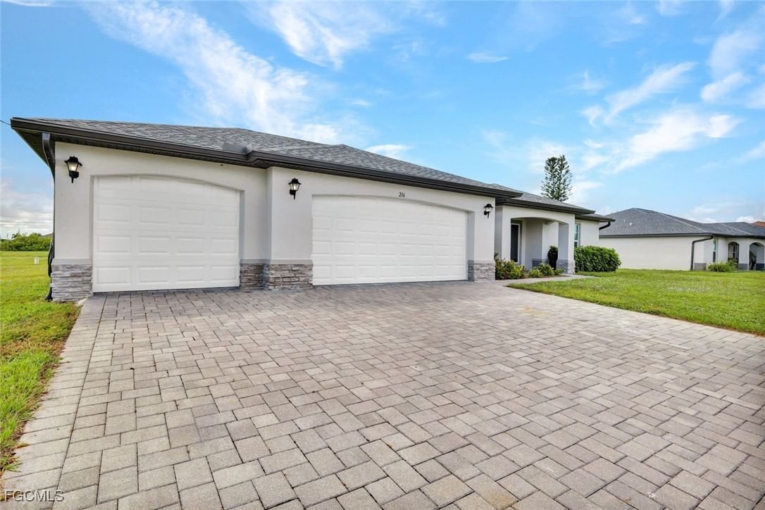 216 NW 9th Terrace, Cape Coral, FL 33993 photo 3