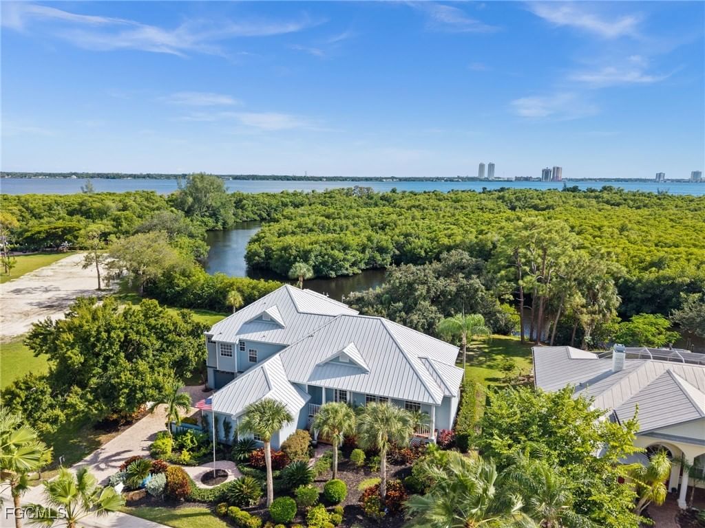 6076 Eagle Watch Court, North Fort Myers, FL 33917 photo 2