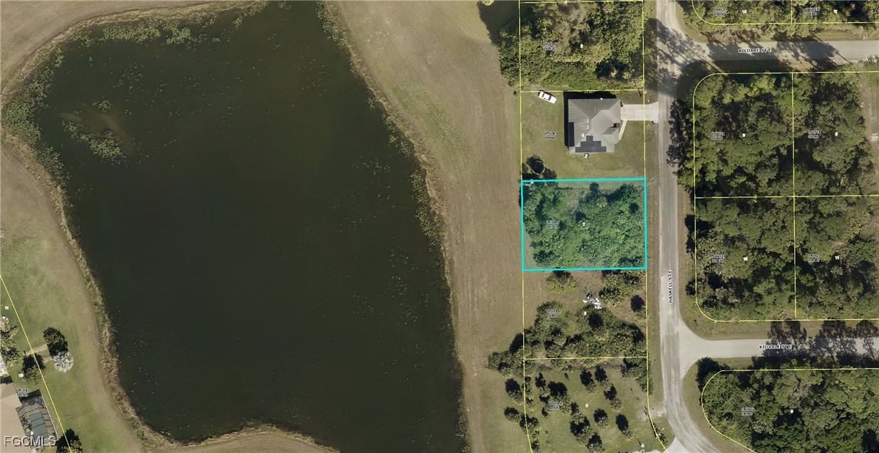 850 Haskell Street E, Lehigh Acres, FL 33974 photo 2