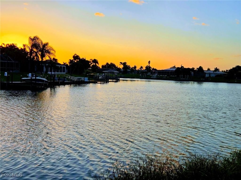 1939 SE 10th Avenue, Cape Coral, FL 33990 photo 2