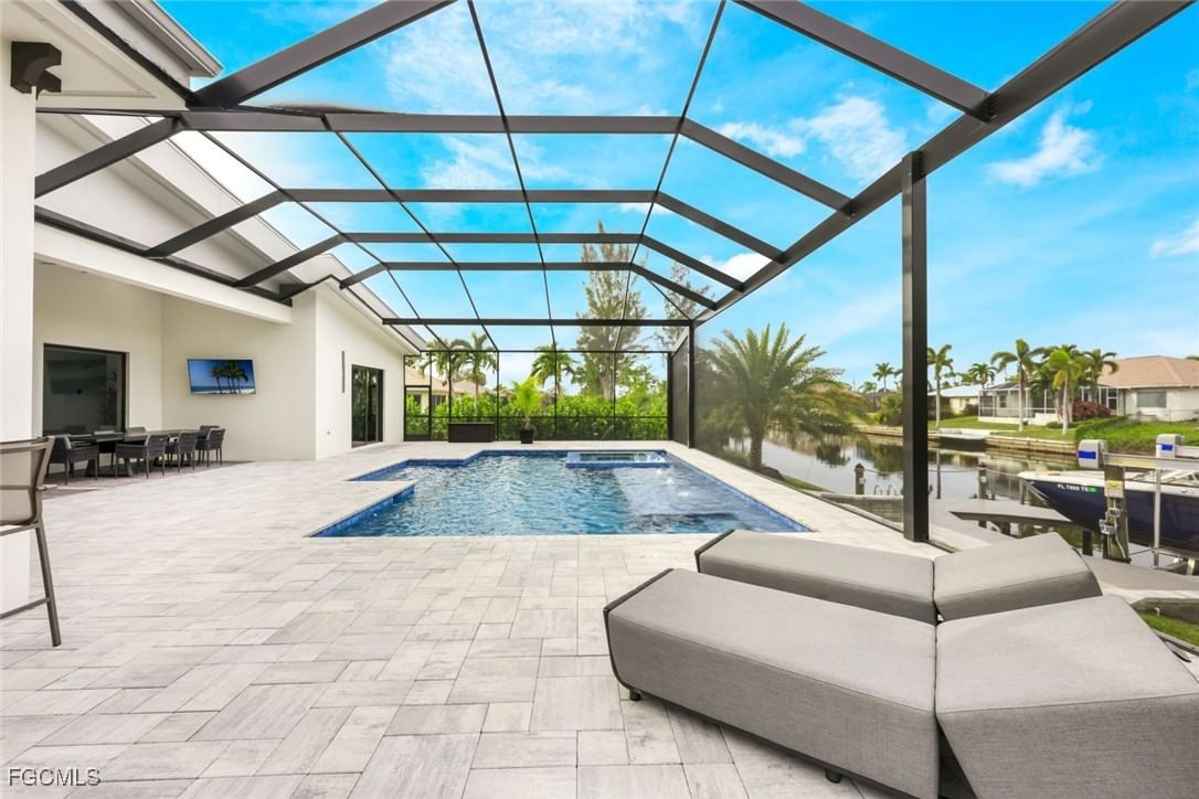215 SE 28th Terrace, Cape Coral, FL 33904 photo 4