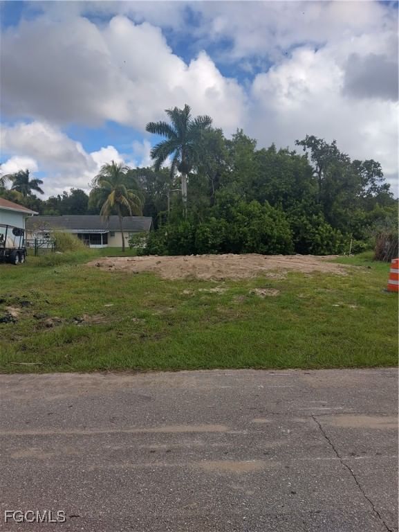 65 Cardinal Drive, North Fort Myers, FL 33917 photo 2