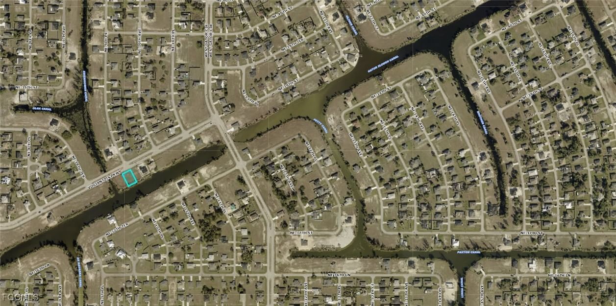 864 Vogiantzis Parkway, Cape Coral, FL 33909 photo 2