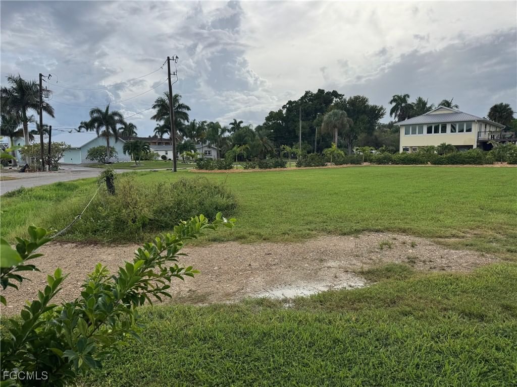 1746 Seafan Circle, North Fort Myers, FL 33903 photo 4