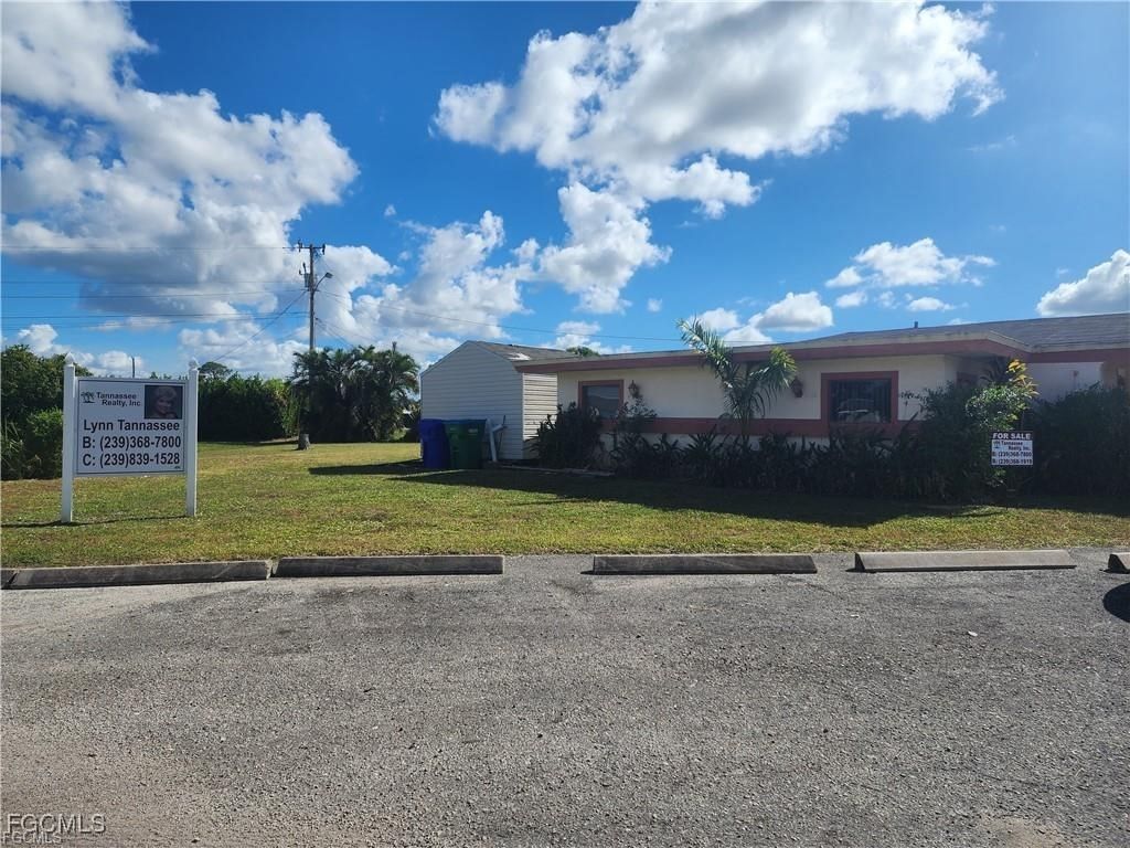 1003 LEELAND HEIGHTS Boulevard W, Lehigh Acres, FL 33936 photo 3