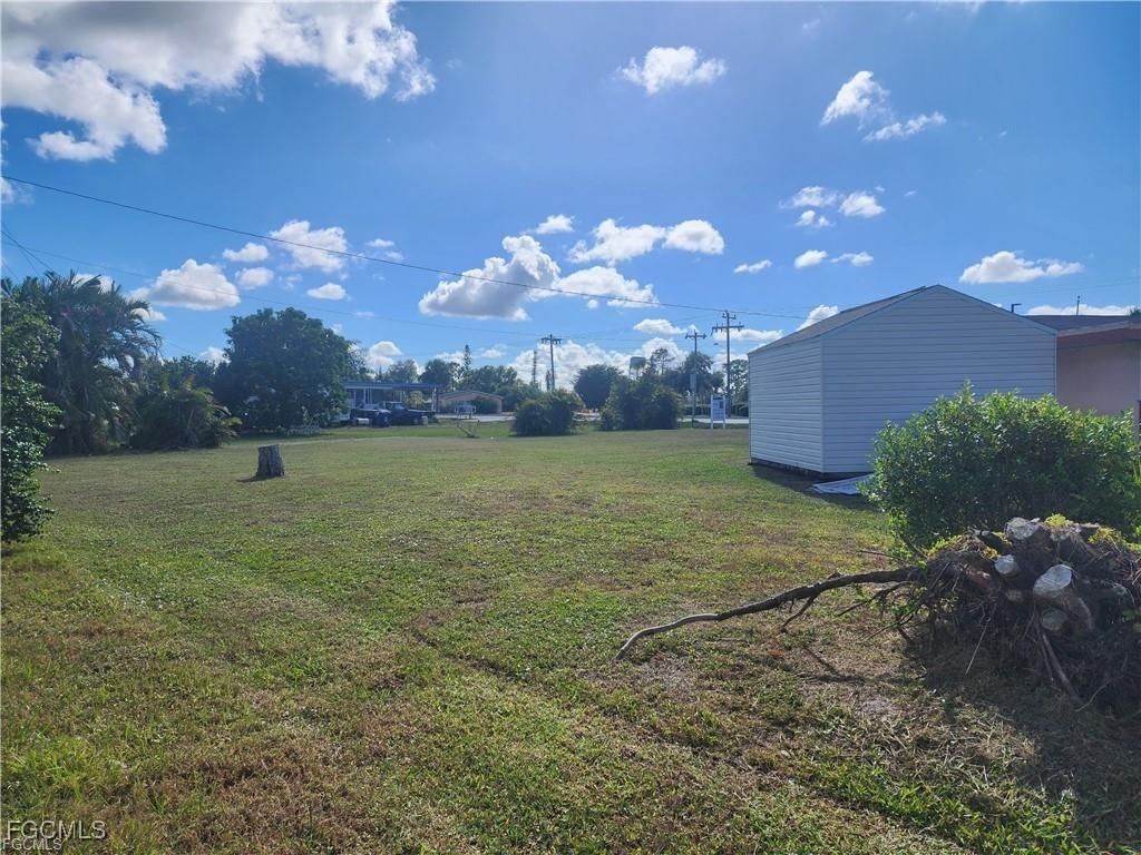 1003 LEELAND HEIGHTS Boulevard W, Lehigh Acres, FL 33936 photo 4