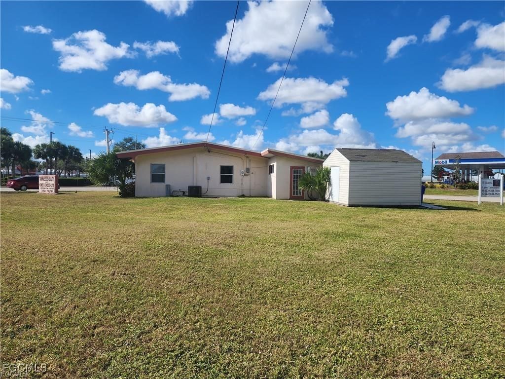 1003 LEELAND HEIGHTS Boulevard W, Lehigh Acres, FL 33936 photo 5