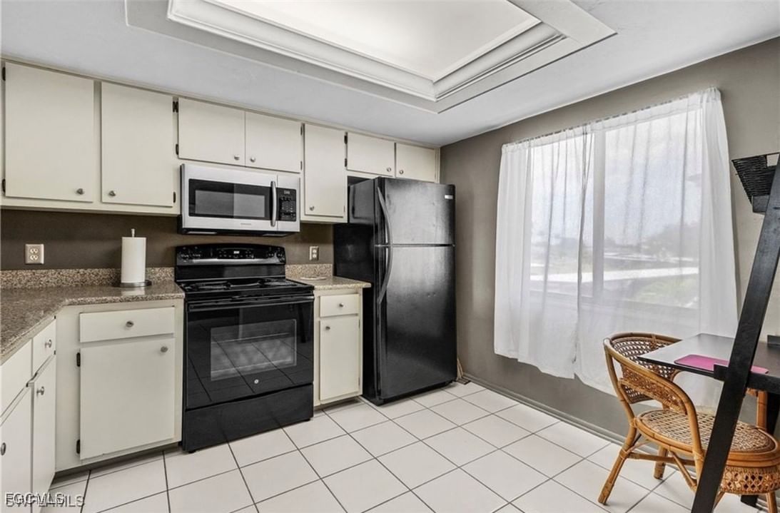 11170 Caravel Circle #210, Fort Myers, FL 33908 photo 2