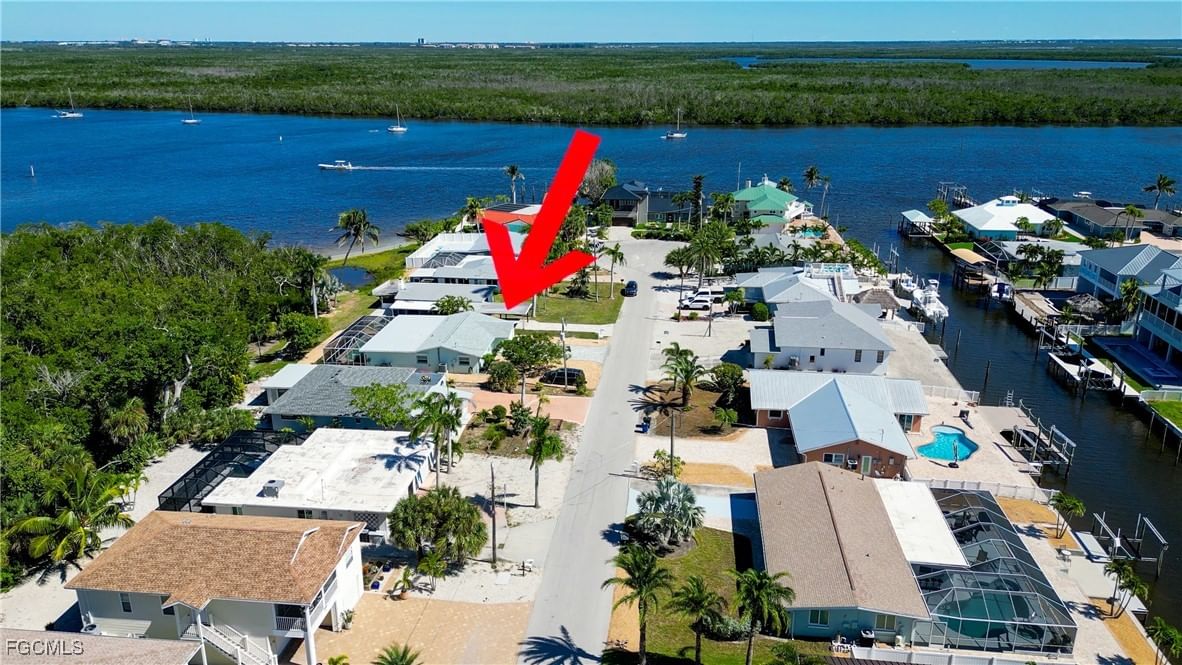 445 Donora Boulevard, Fort Myers Beach, FL 33931 photo 4