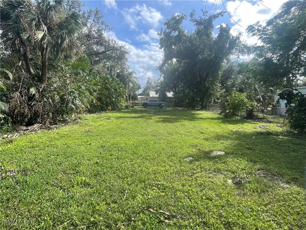 348 Capitol Street, North Fort Myers, FL 33903 photo 4