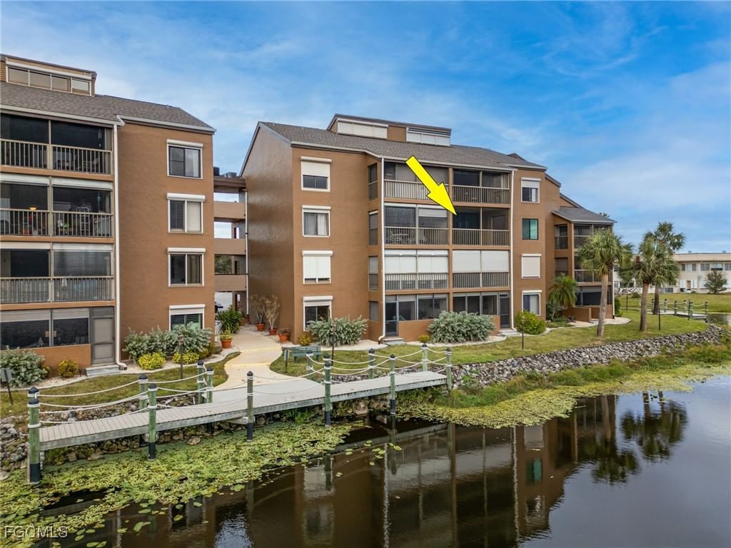 2067 W Lakeview Boulevard #8, North Fort Myers, FL 33903 photo 2