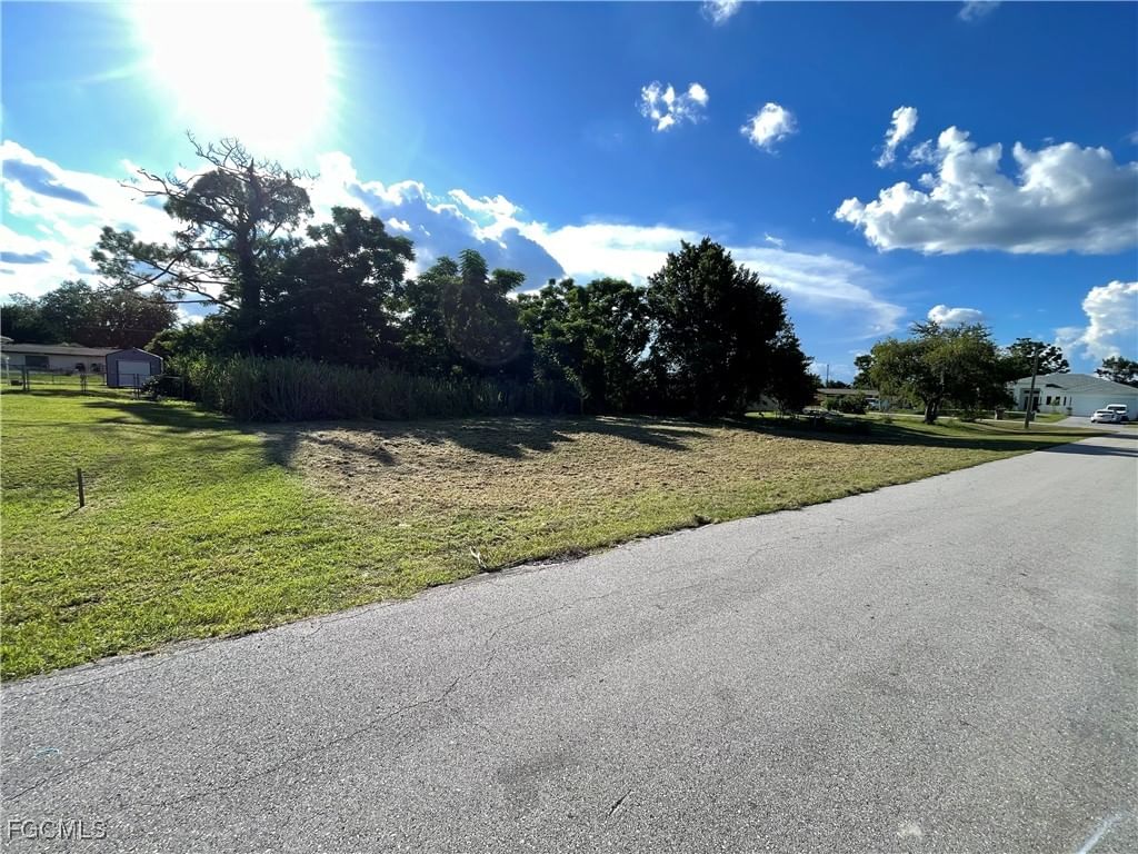 23 Louisiana Road, Lehigh Acres, FL 33936 photo 2