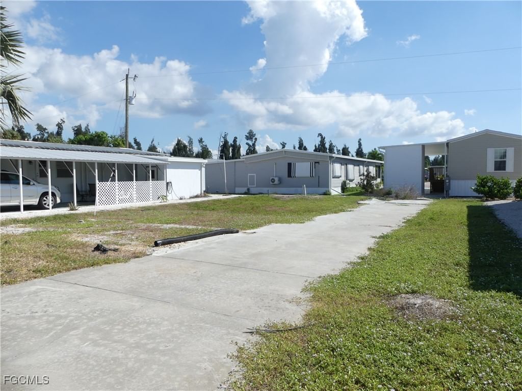 4915 Gulfgate Lane, St James City, FL 33956 photo 2