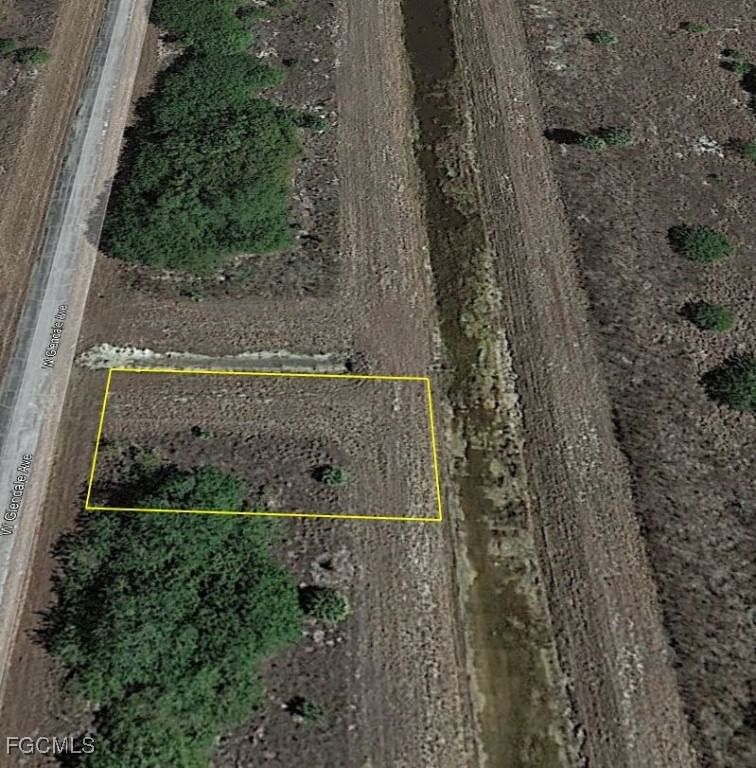 525 Glendale Avenue, Labelle, FL 33935 photo 2