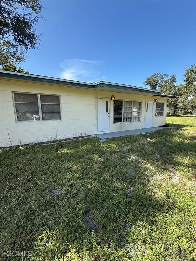 5915 Howard Lane, Punta Gorda, FL 33950 photo 2