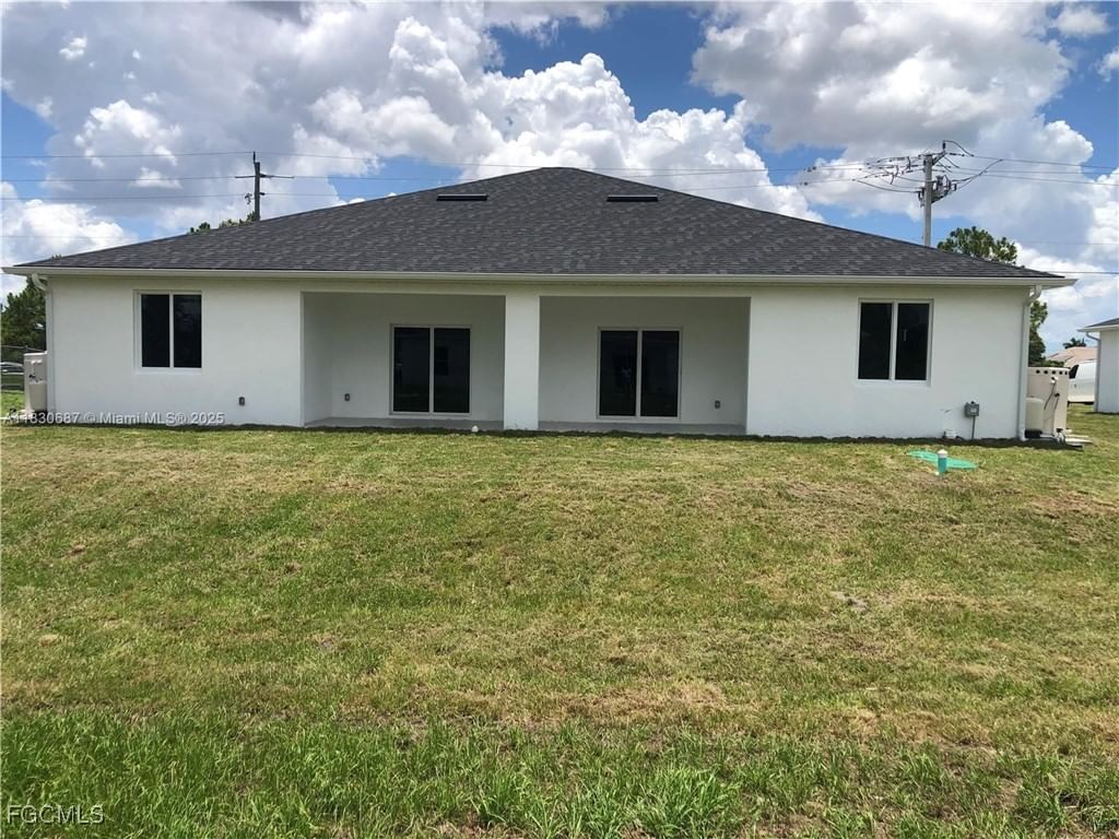 4572/4574 Golfview Boulevard, Lehigh Acres, FL 33973 photo 2