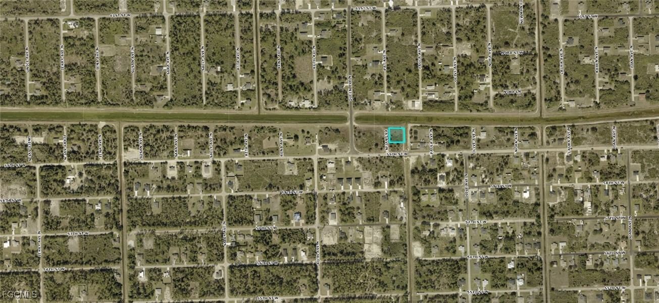 5902 Pat Avenue N, Lehigh Acres, FL 33971 photo 2