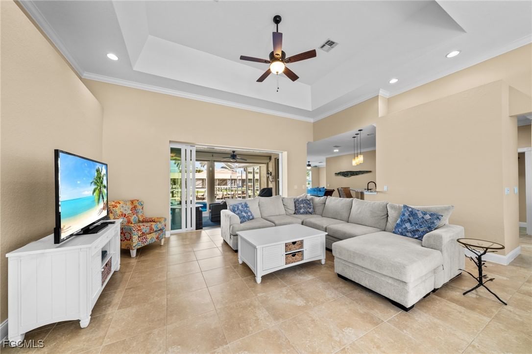 5025 SW 10th Avenue, Cape Coral, FL 33914 photo 5