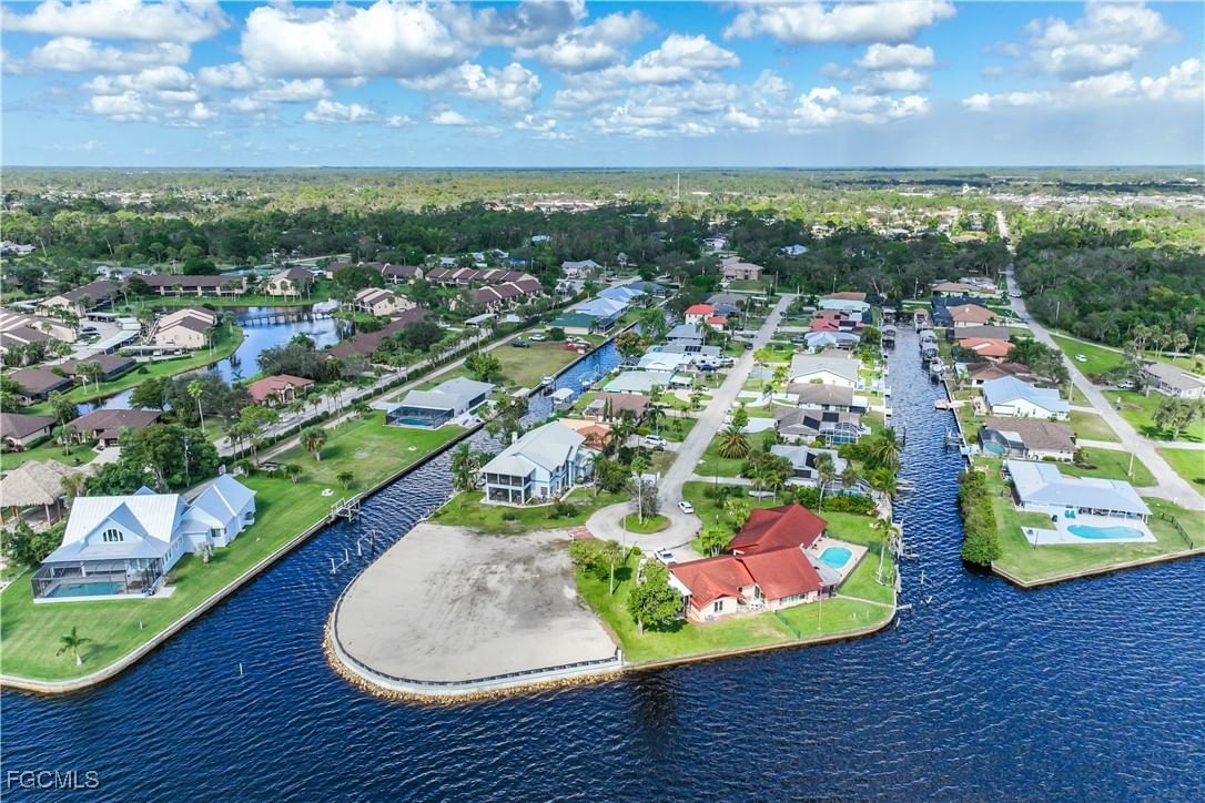 7152 Reymoor Drive, North Fort Myers, FL 33917 photo 3