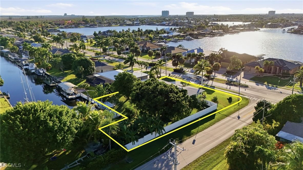 5229 Pelican Boulevard, Cape Coral, FL 33914 photo 4