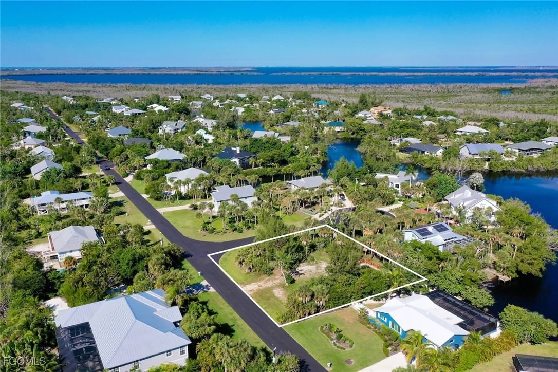 1653 Bunting Lane, Sanibel, FL 33957 photo 3