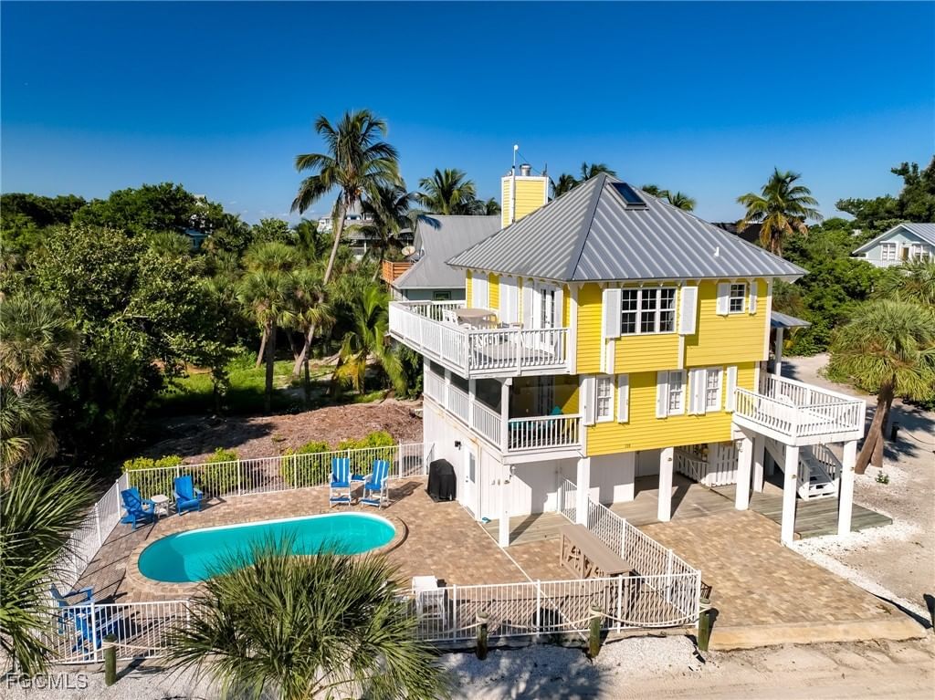 210 White Pelican Drive, Upper Captiva, FL 33924 photo 2