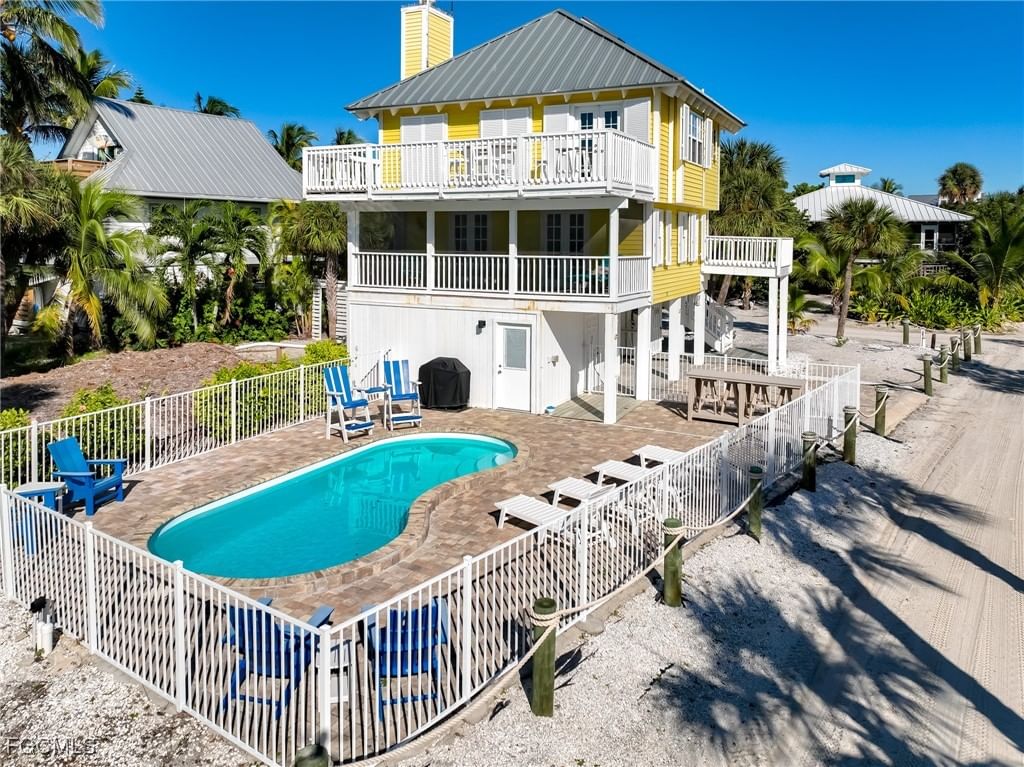 210 White Pelican Drive, Upper Captiva, FL 33924 photo 3