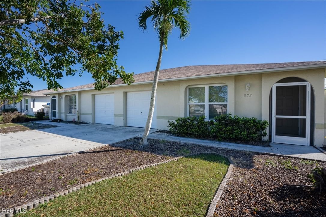 931/933 SE 23rd Place, Cape Coral, FL 33990 photo 3