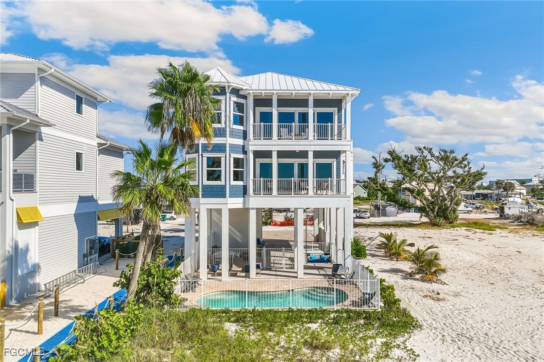 70 Avenue E, Fort Myers Beach, FL 33931 photo 2