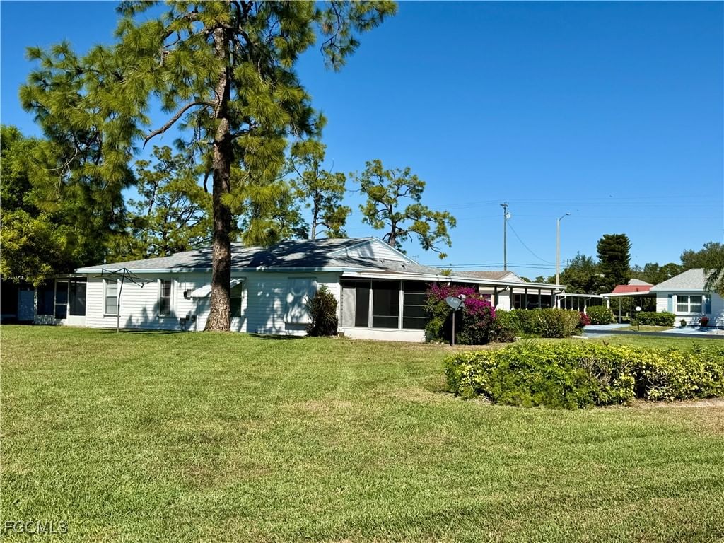 7 Desert Candle Circle, Lehigh Acres, FL 33936 photo 3