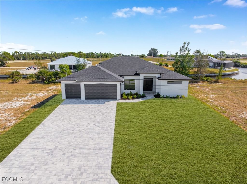 2005 NW 32nd Court, Cape Coral, FL 33993 photo 2