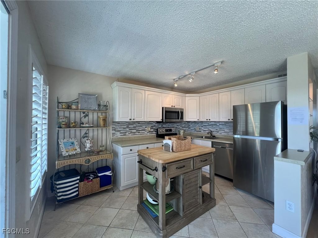 1250 Tennisplace Court #A33, Sanibel, FL 33957 photo 5