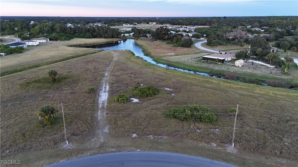 3019 NW Beechwood Circle, Labelle, FL 33935 photo 3