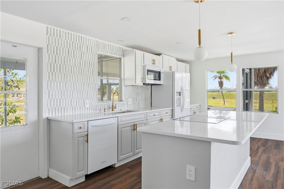 13670 Dowitcher Drive, Fort Myers, FL 33908 photo 4