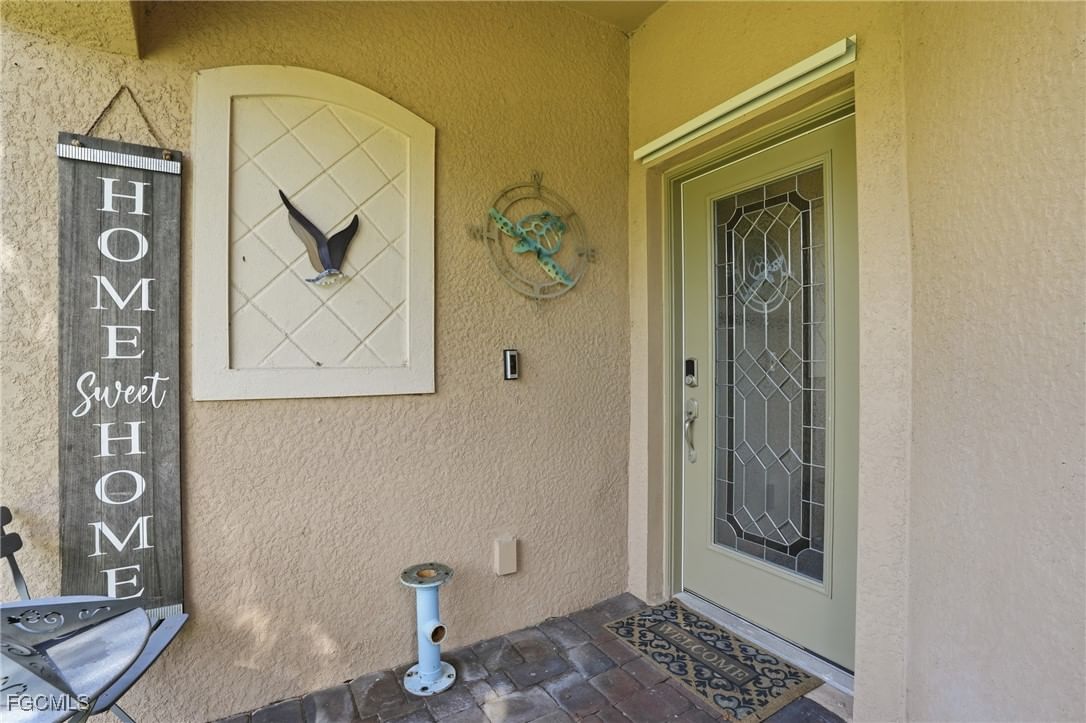 2009 Tamarron Lane, Naples, FL 34120 photo 4