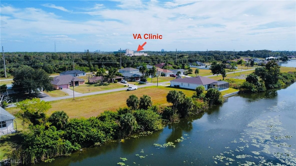 2002 NE 23rd Place, Cape Coral, FL 33909 photo 3