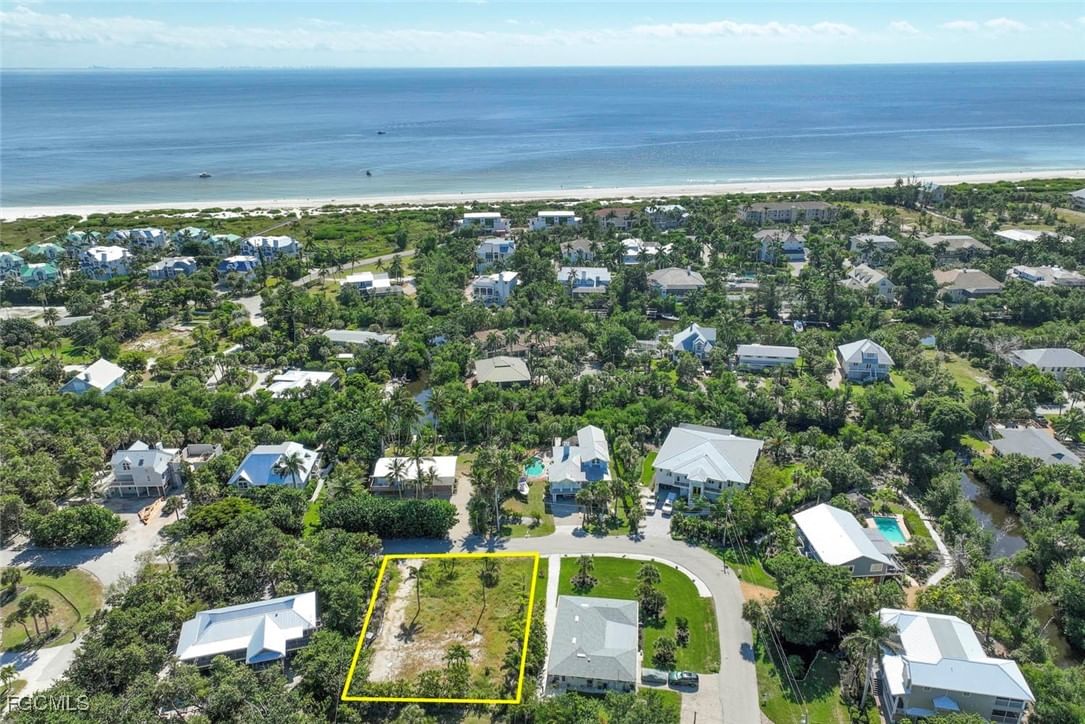 524 Lagoon Drive, Sanibel, FL 33957 photo 4