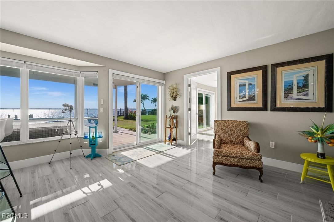 3305 SE 22nd Place, Cape Coral, FL 33904 photo 5