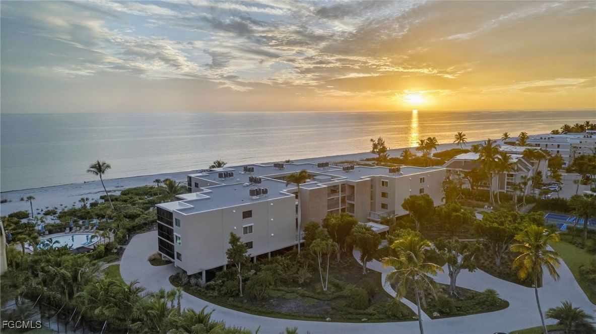2929 W Gulf Drive #306, Sanibel, FL 33957 photo 4
