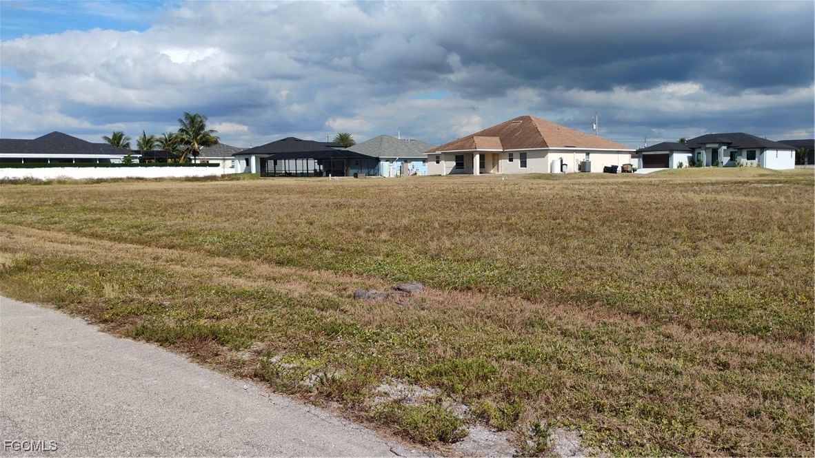 1439 NW 37th Place, Cape Coral, FL 33993 photo 5