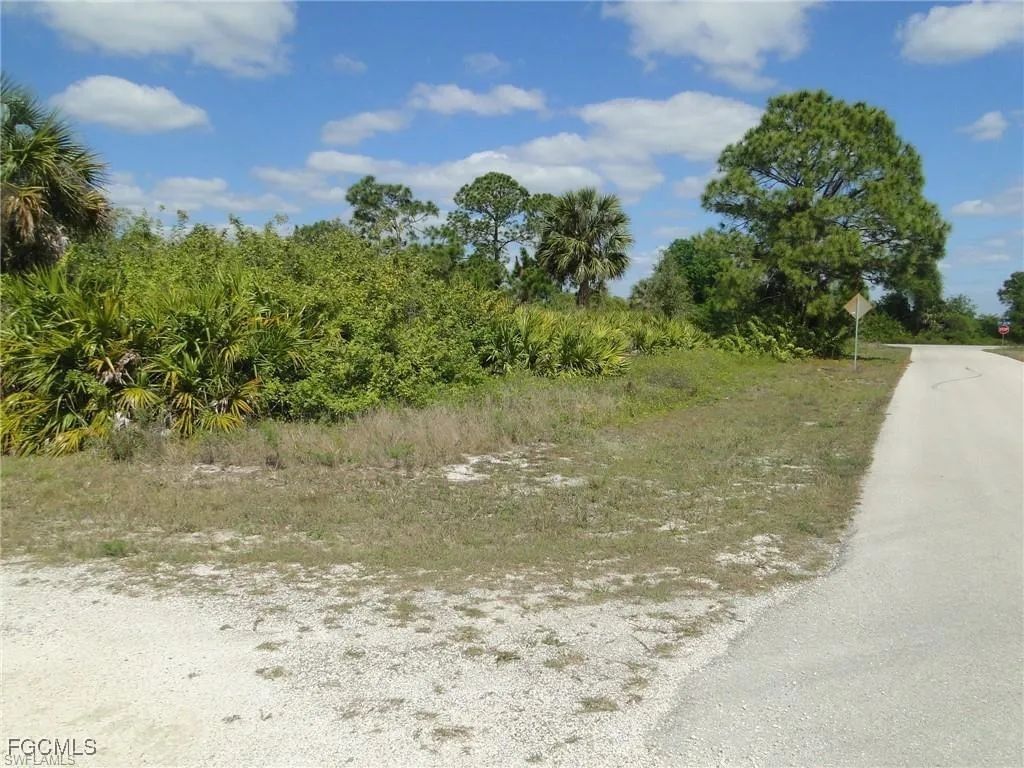 5902 Queen Avenue N, Lehigh Acres, FL 33971 photo 2