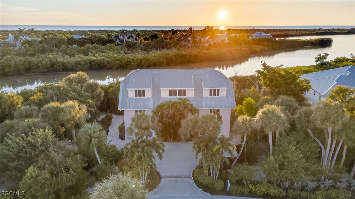 1987 My Tern Court, Sanibel, FL 33957 photo 2