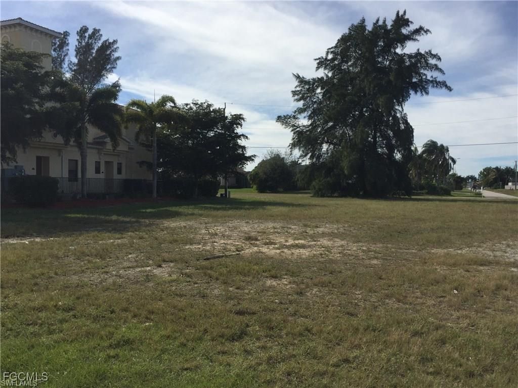 4814 SW 17th Place, Cape Coral, FL 33914 photo 3