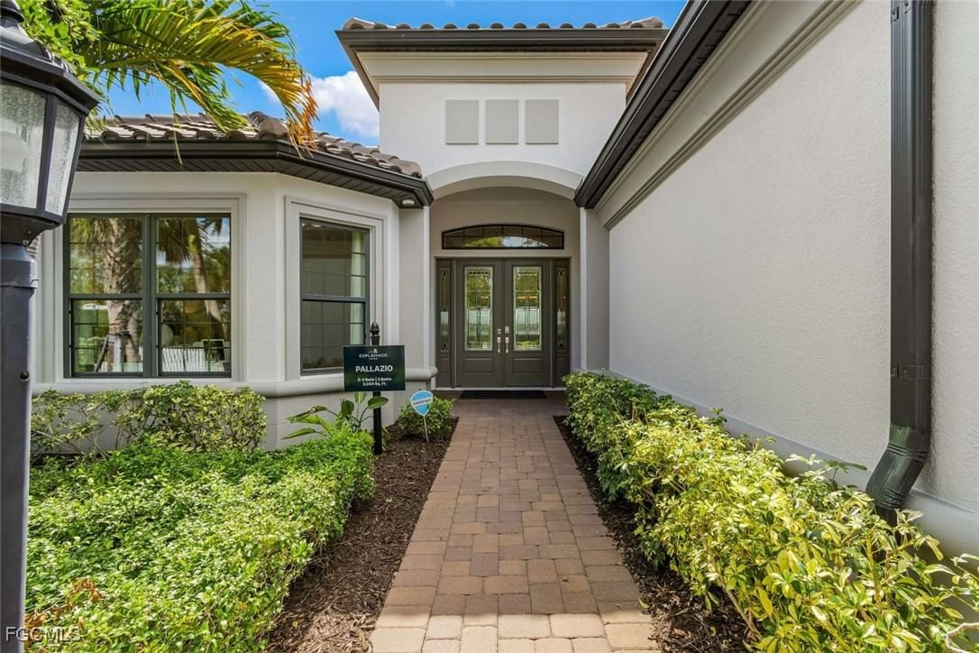 11591 Venetian Lagoon Drive, Fort Myers, FL 33913 photo 4