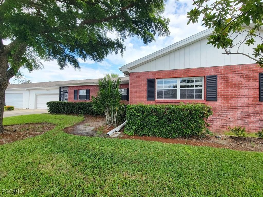 1351 Bunker Way, Fort Myers, FL 33919 photo 3