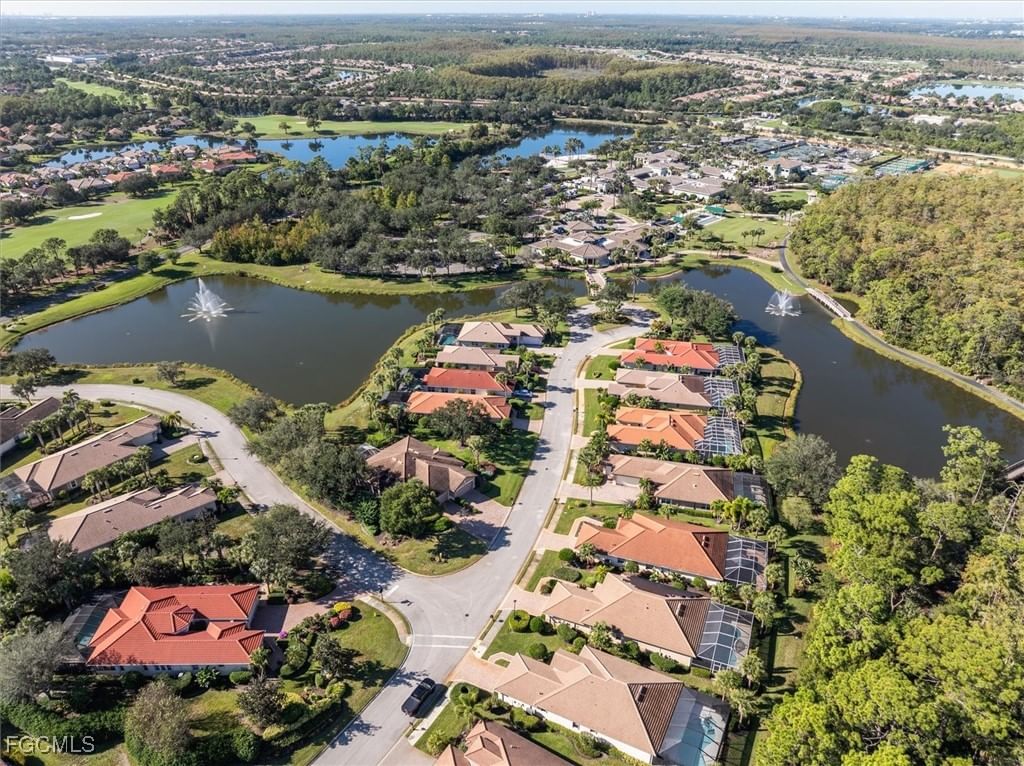 10616 Vicenza Court, Fort Myers, FL 33913 photo 3
