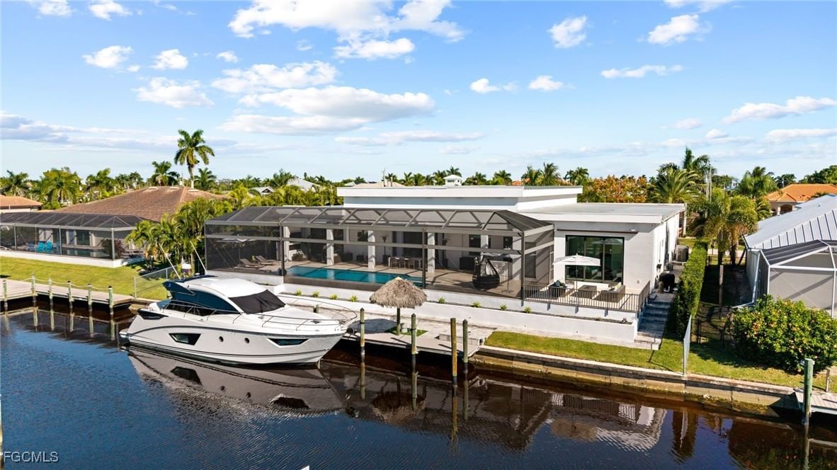 5324 Mayfair Court, Cape Coral, FL 33904 photo 4