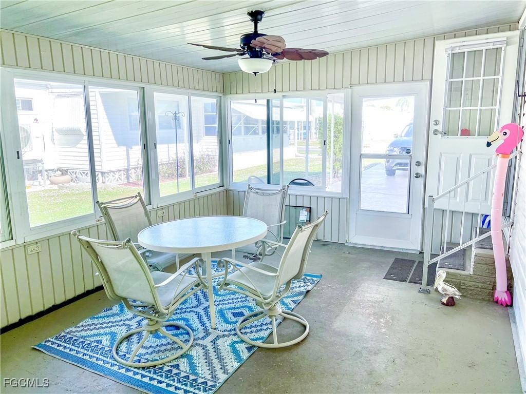 301 Dillard Avenue, Fort Myers, FL 33908 photo 3
