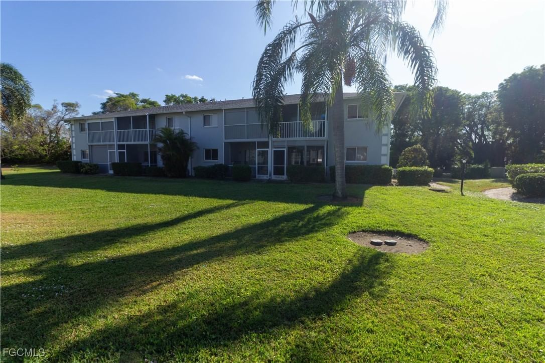 8200 Summerlin Village Circle #101, Fort Myers, FL 33919 photo 3